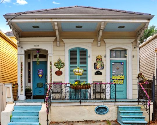 La Dauphine New Orleans Gay Bed and Breakfast