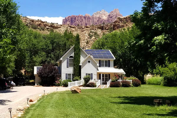 2 Cranes Inn Zion - Rockville, Utah
